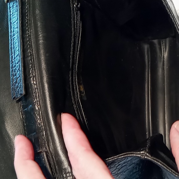 Vintage Croc Embossed Black Leather Shoulder Bag Made in Italy - Picture 5 of 13